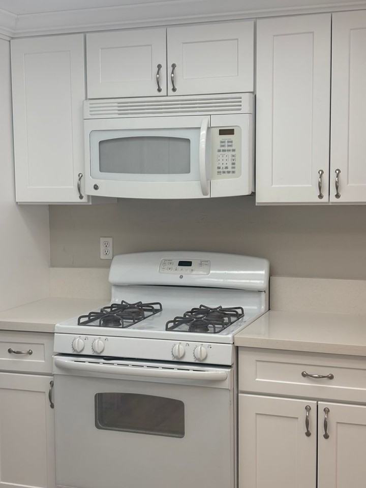 26219 Corona Dr - Photo 3 of 12