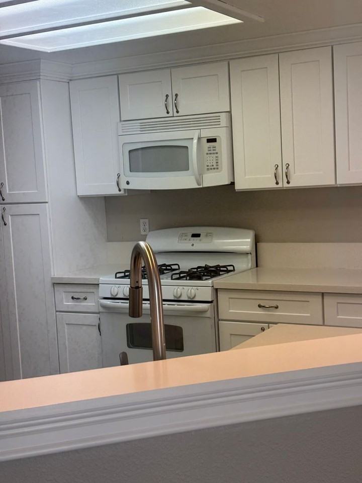 26219 Corona Dr - Photo 4 of 12