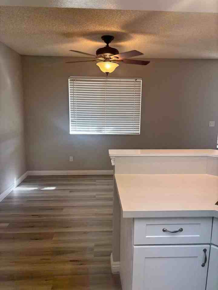 26219 Corona Dr - Photo 6 of 12