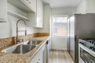 943 6th Street in Santa Monica - Photo 1 of 1