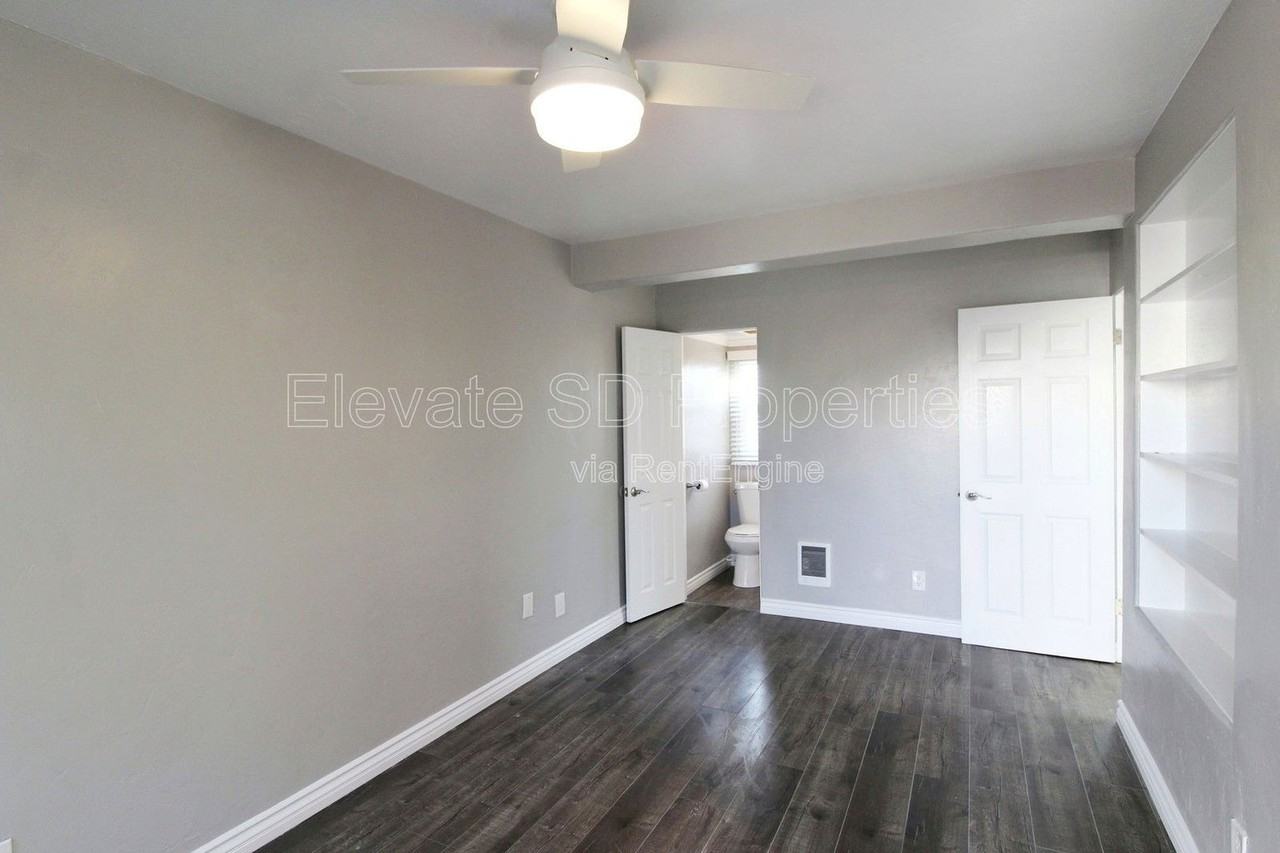 4687 Hamilton St - Photo 7 of 20