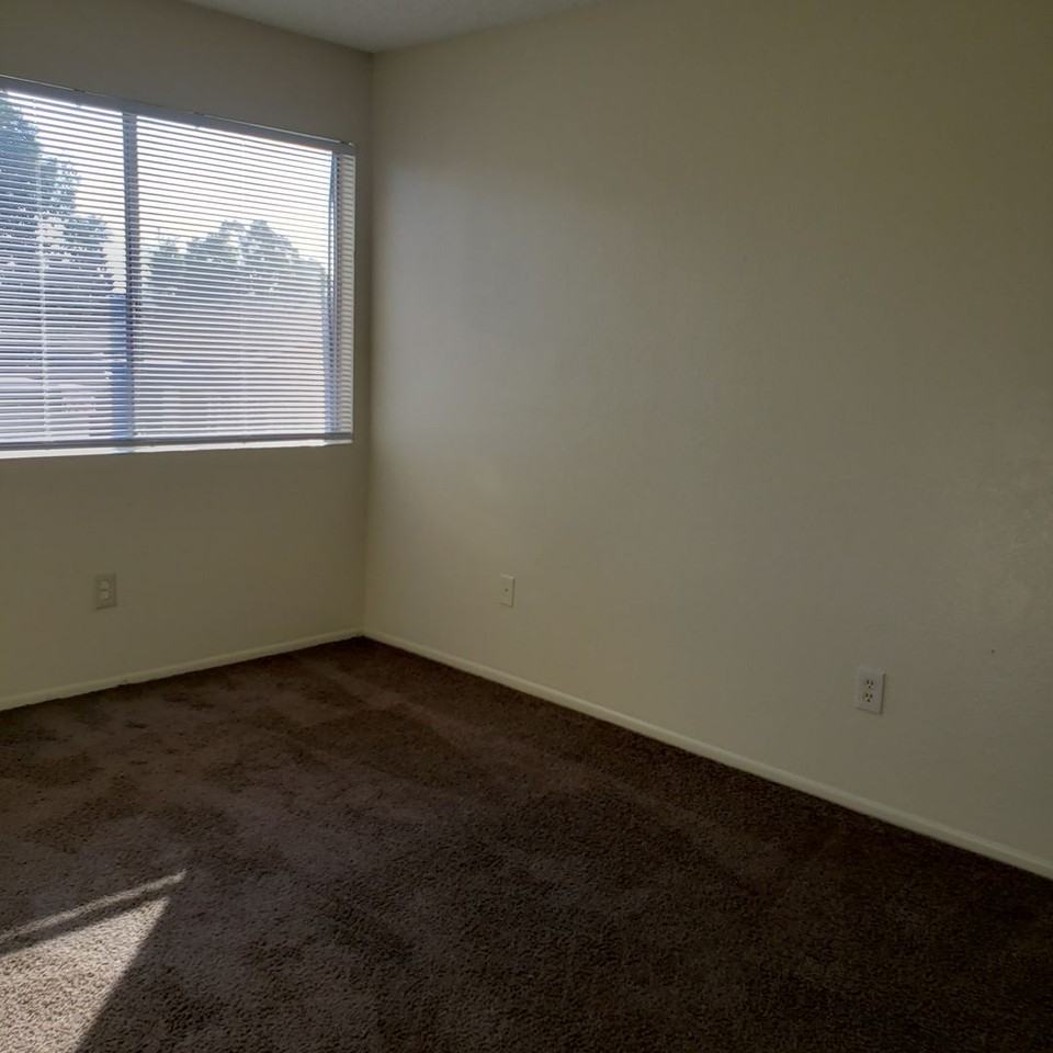 2309 Westholme Blvd #E - Photo 6 of 8