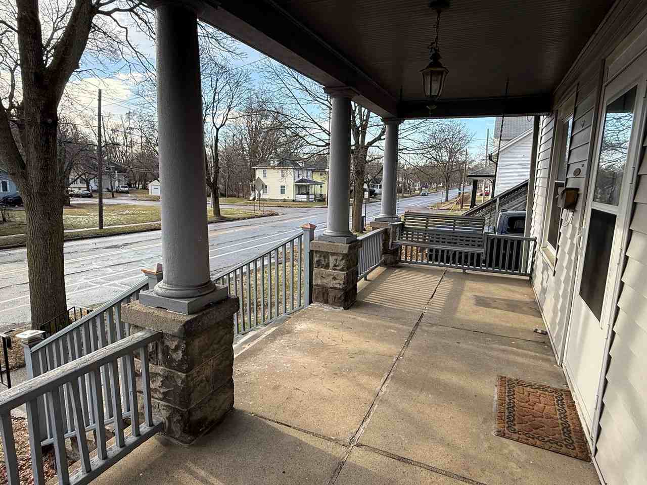 110 W High St - Photo 3 of 29