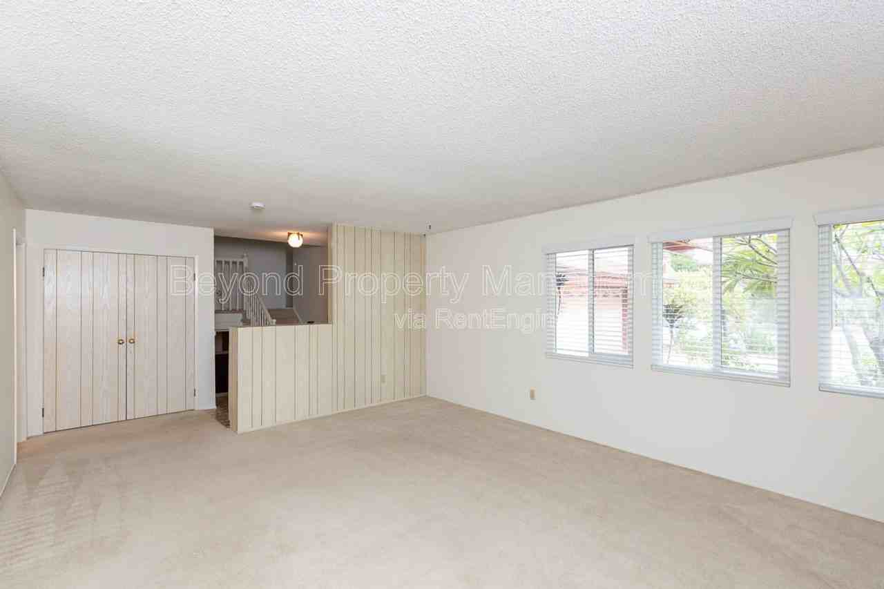 6232 Merced Lake Ave - Photo 6 of 23