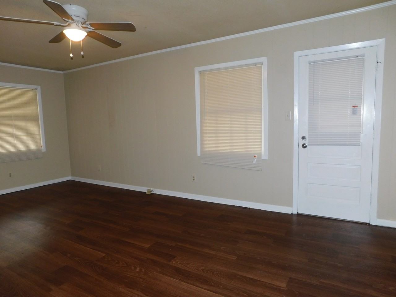 2512 Deborah Dr - Photo 7 of 24