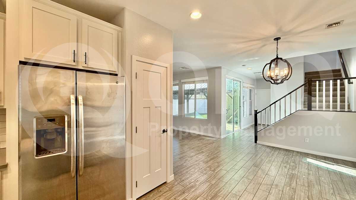 2624 S Canfield - Photo 7 of 21