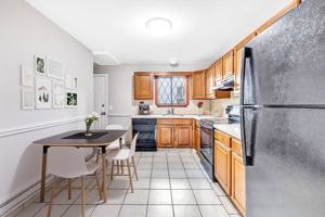 featured image of 192 206/212 Wolcott St