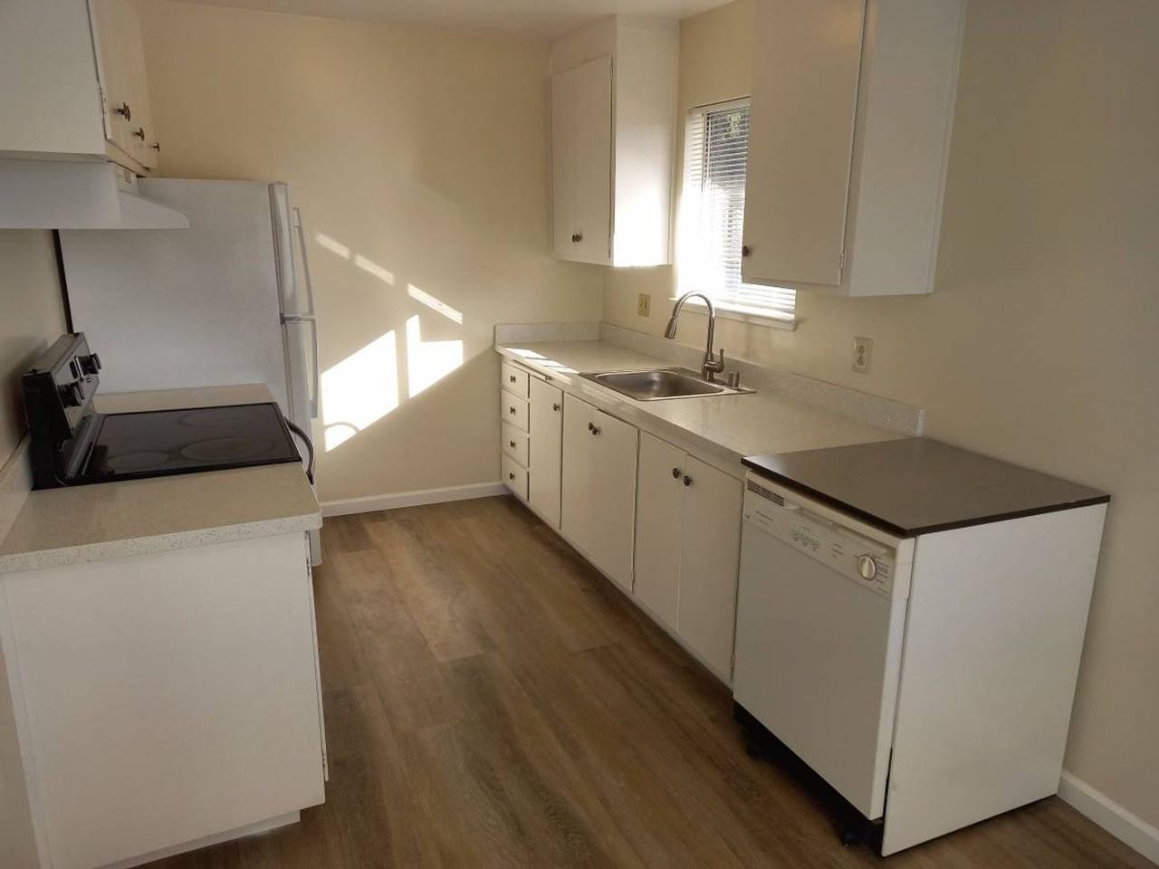 366 - 3002 Magliocco Dr - Photo 7 of 10