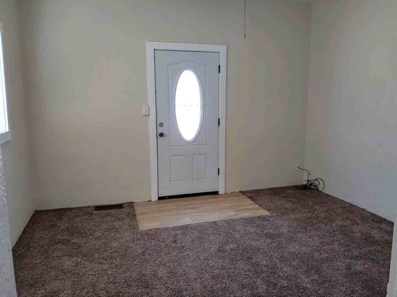 206 Ketchum St E #3 - Photo 2 of 11