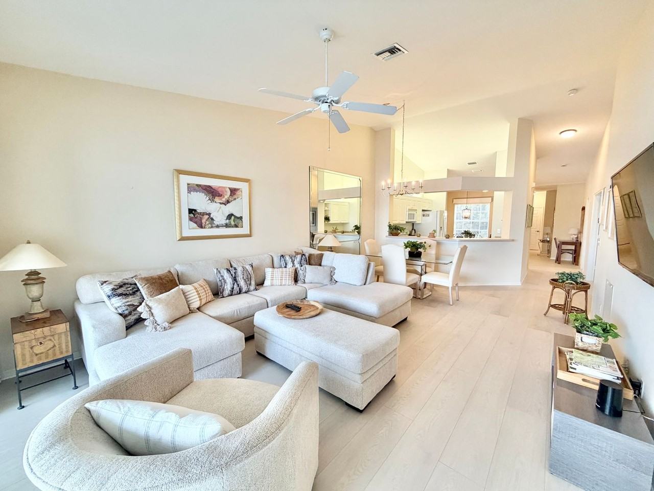 3320 W Crown Pointe Blvd - Photo 4 of 35