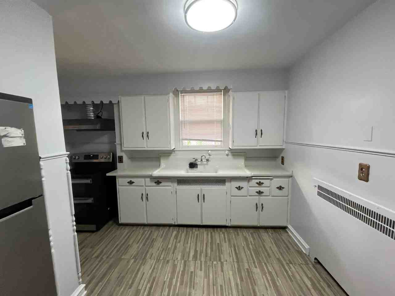 1814 Napfle Ave - Photo 4 of 14