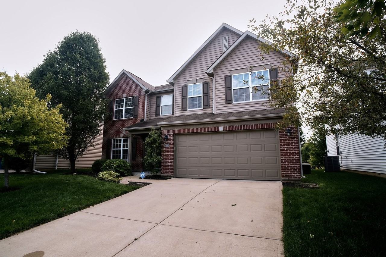 11813 Traymoore Dr - Photo 2 of 50