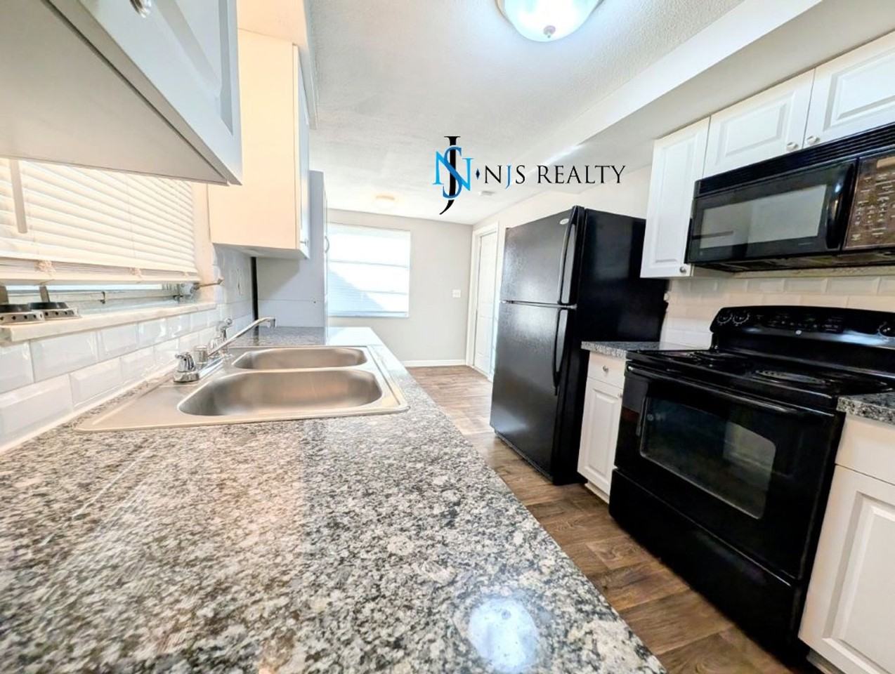 4850 Flora Ave - Photo 6 of 22