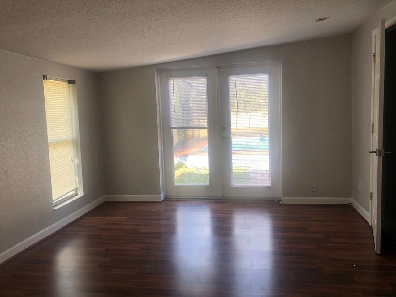 4062 10th Ave N - Photo 7 of 10