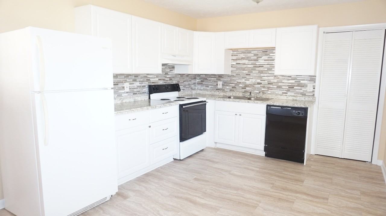 6309 Lynette Cir - Photo 4 of 25