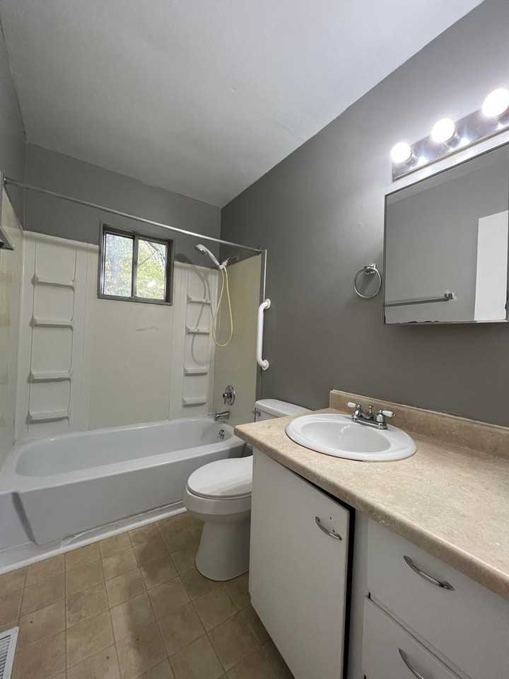 2643 E Cherry St - Photo 6 of 8