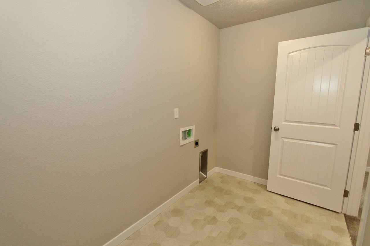 715 Inby St - Photo 2 of 26
