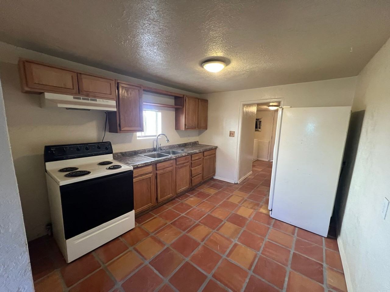 1012 21st St Nw - Photo 5 of 14