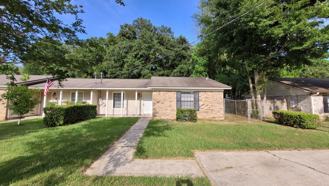 1033 Peakview Dr - Photo 1 of 1