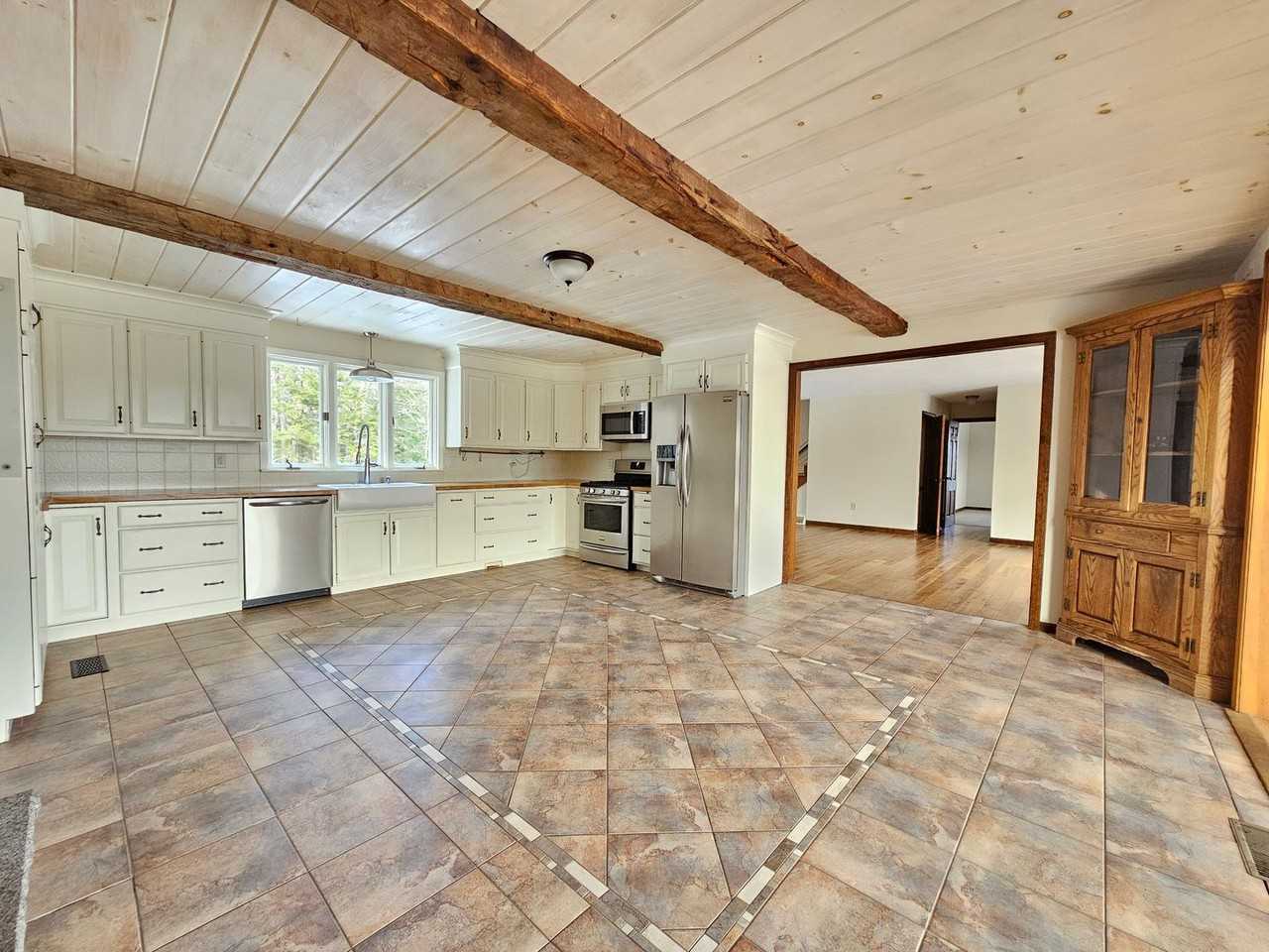 476 Route 13 S - Photo 5 of 25