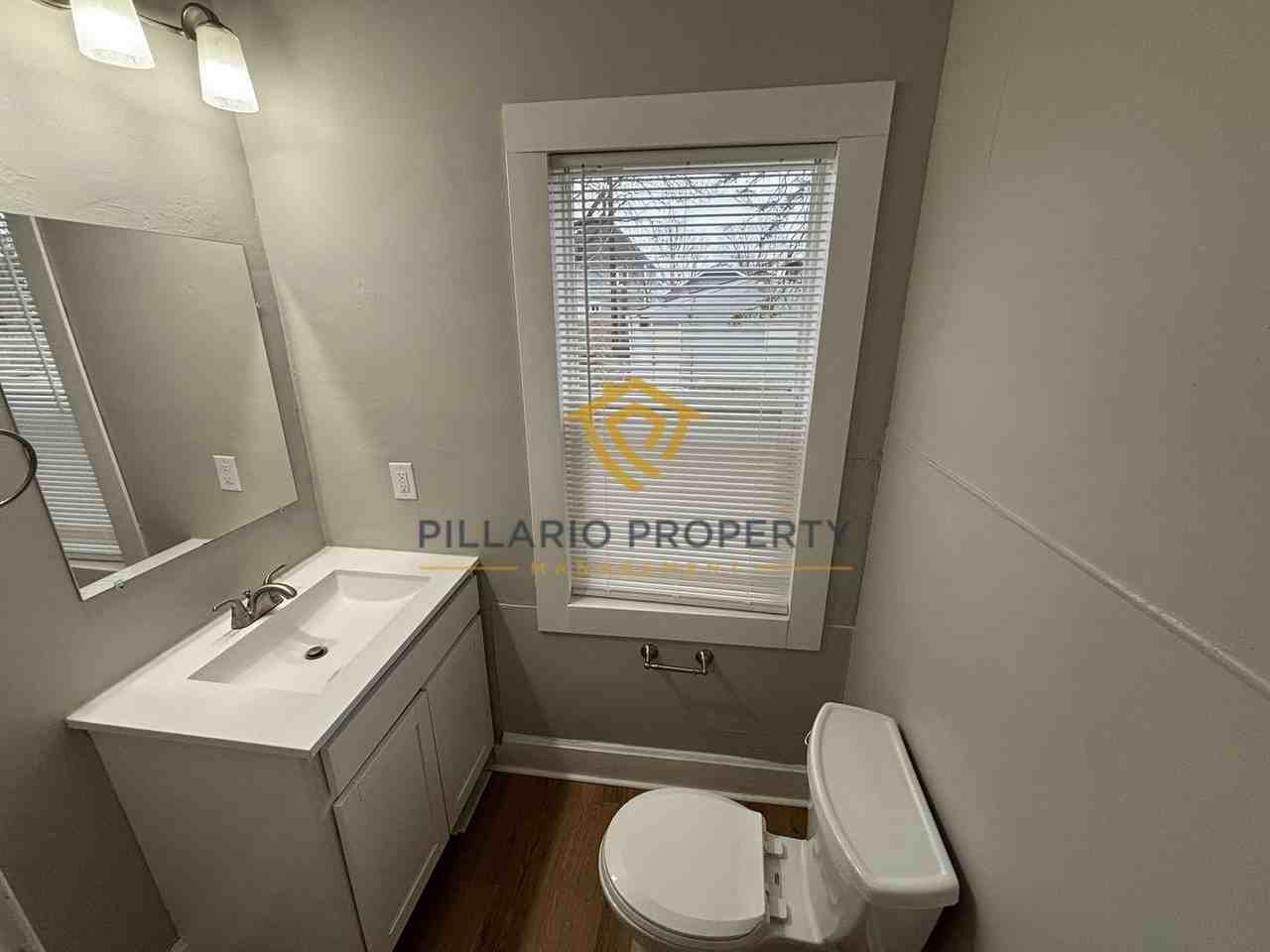 3625 N Kenwood Ave - Photo 4 of 18