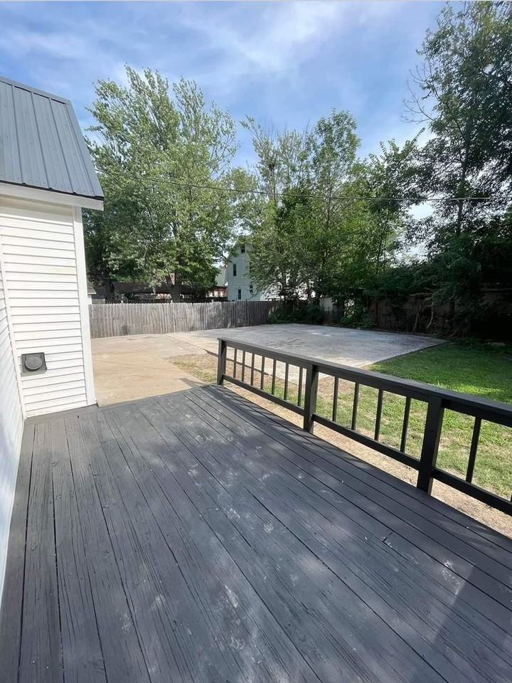 1122 N 11th St - Photo 4 of 13