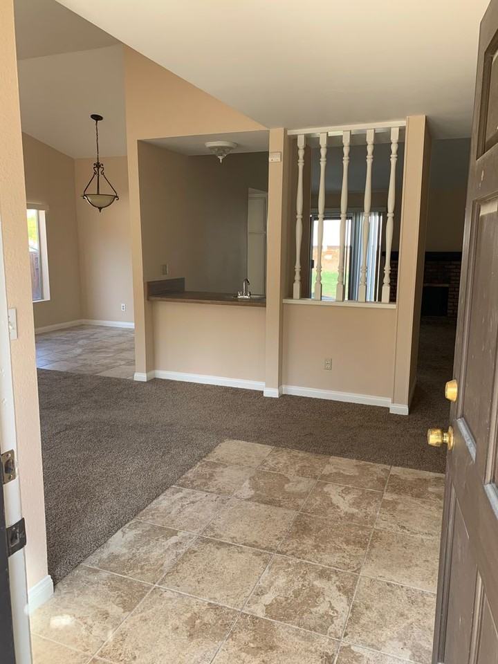 6748 Tuxedo Rd - Photo 5 of 24