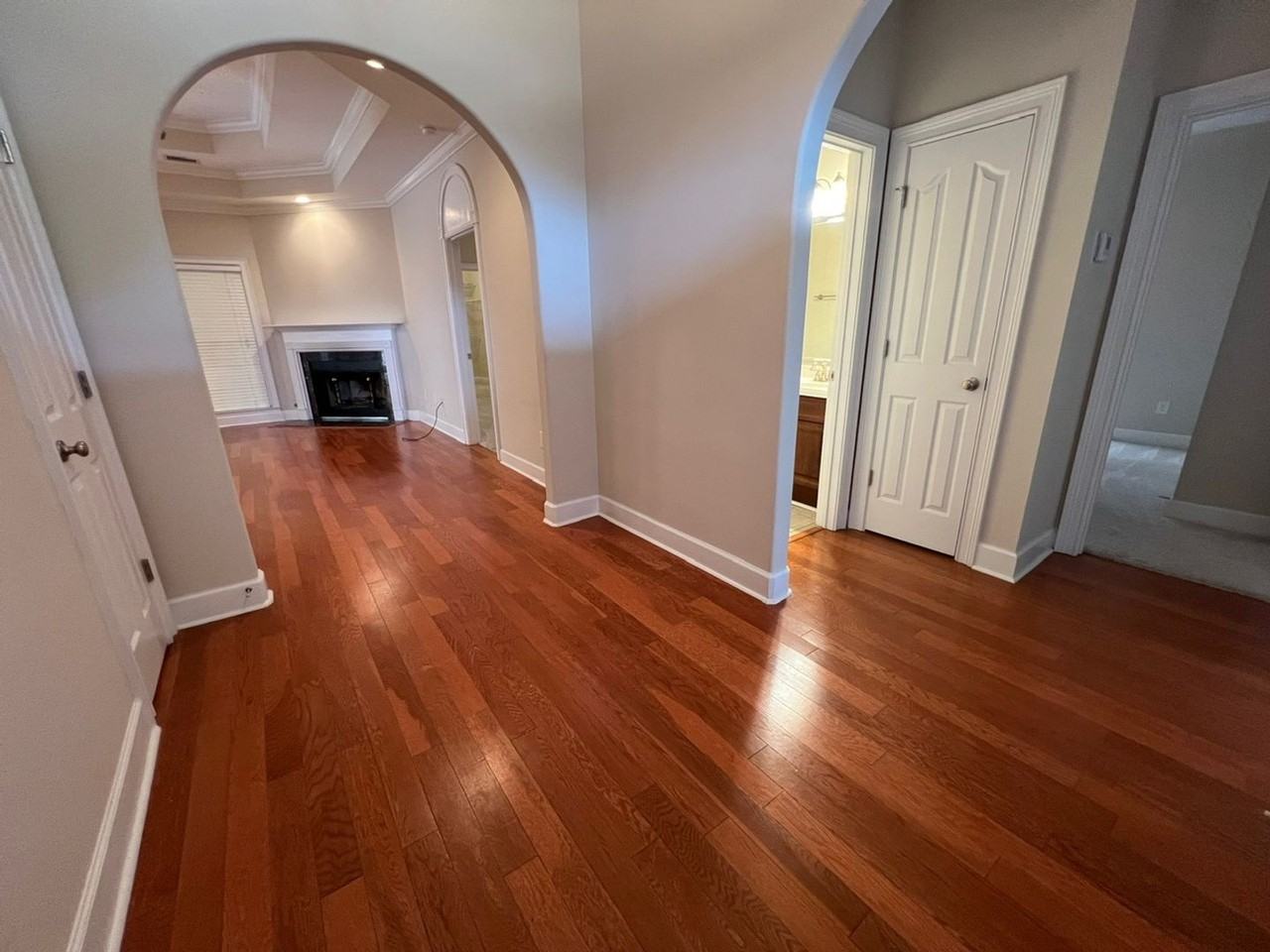 714 Berry Ln - Photo 5 of 24