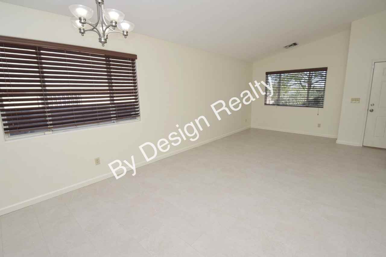 1213 N Thunder Ridge Dr - Photo 4 of 34