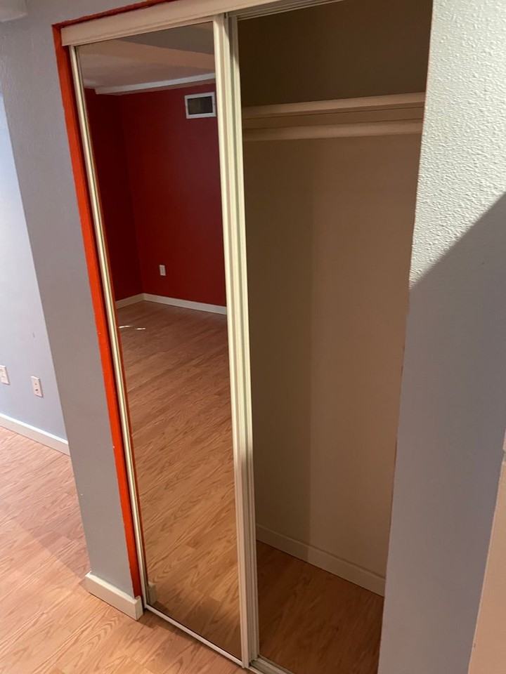 702 11th Ave E - Photo 3 of 14