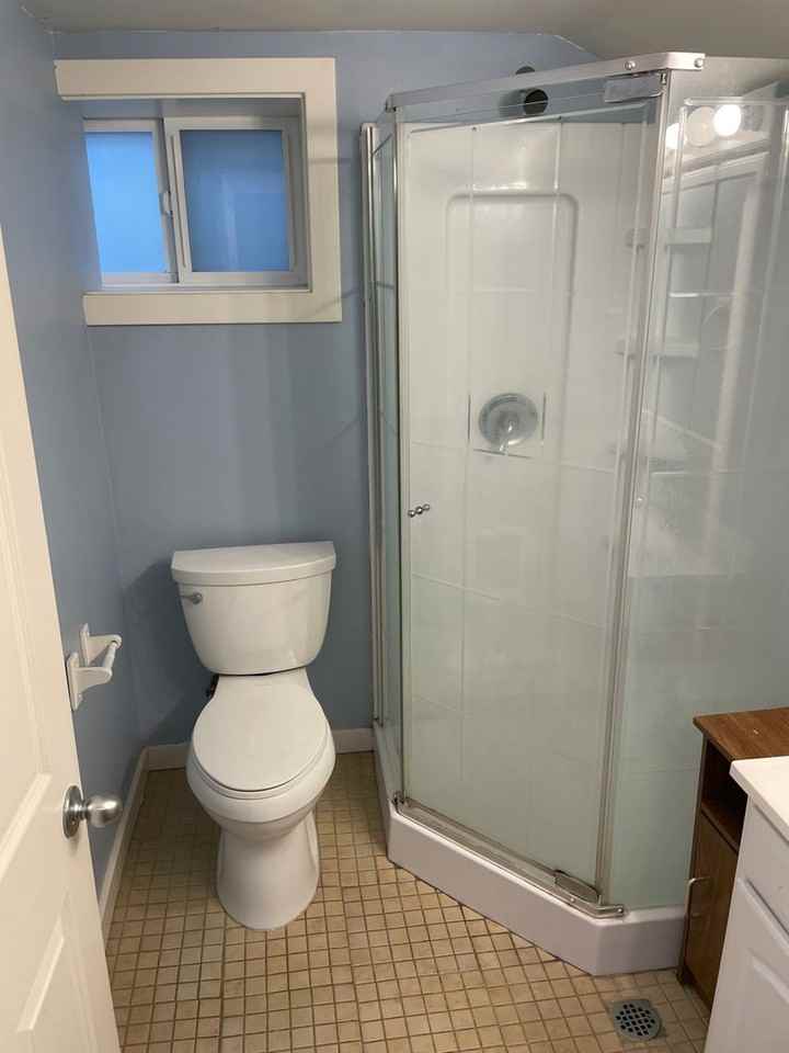 702 11th Ave E - Photo 7 of 14