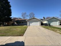 905 S Laguna St - Photo 1 of 1