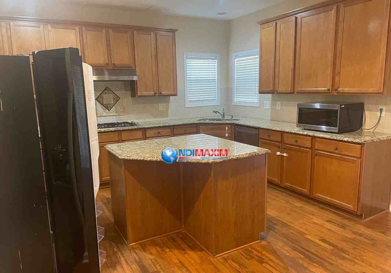 6584 Mimosa Cir - Photo 6 of 24