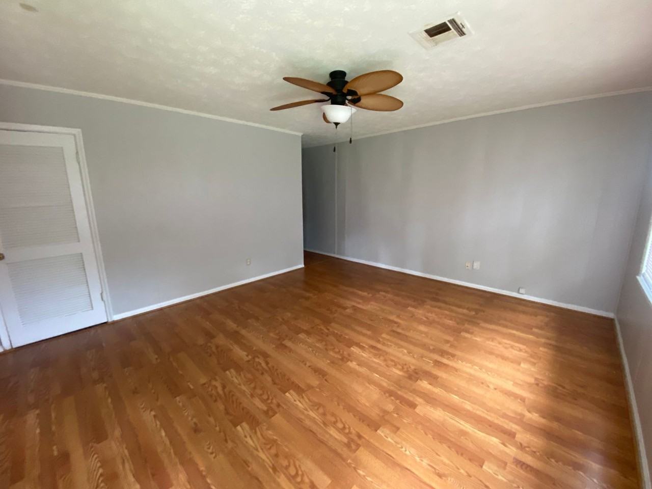 517 Godfrey Ln - Photo 3 of 7