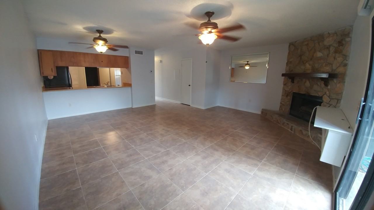 4317 Windergate Ct - Photo 5 of 32