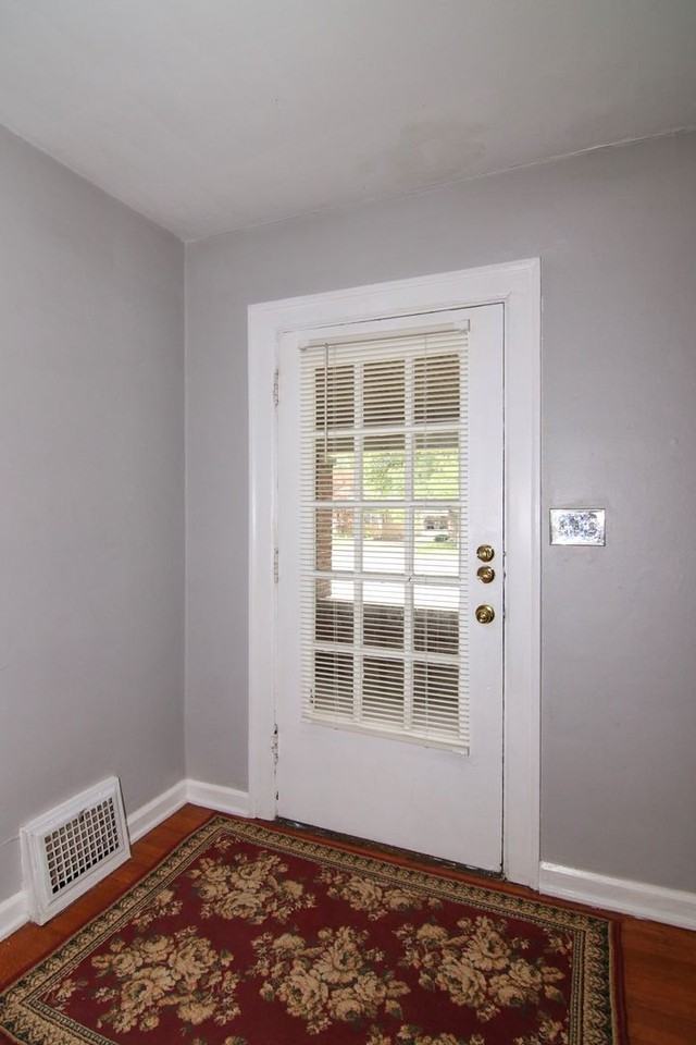 6055 Central Ave - Photo 3 of 21