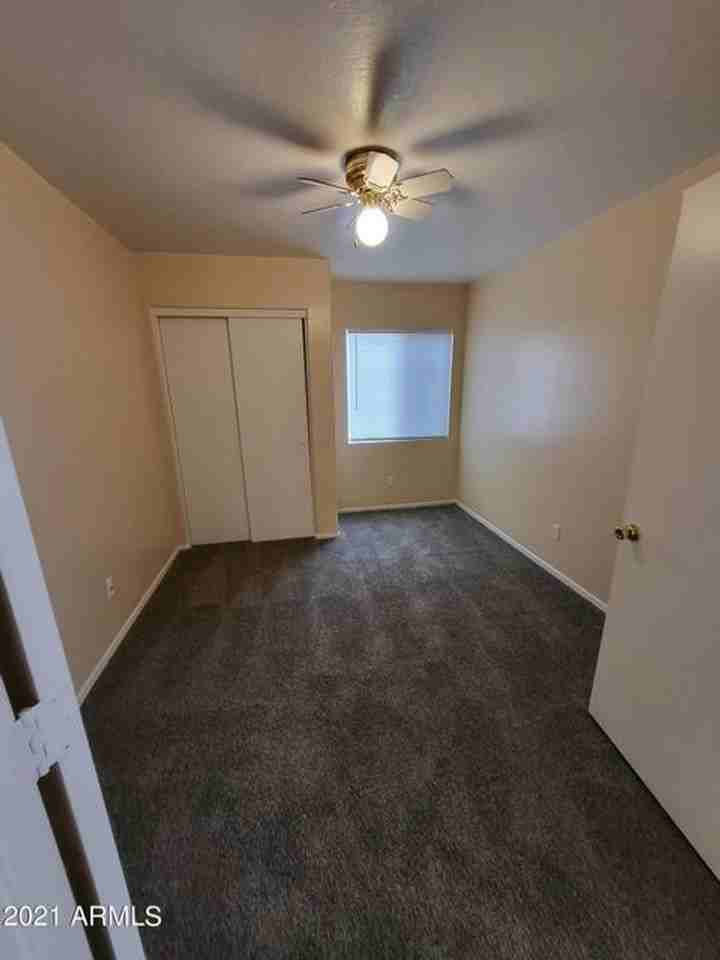 11929 W Larkspur Rd - Photo 5 of 12