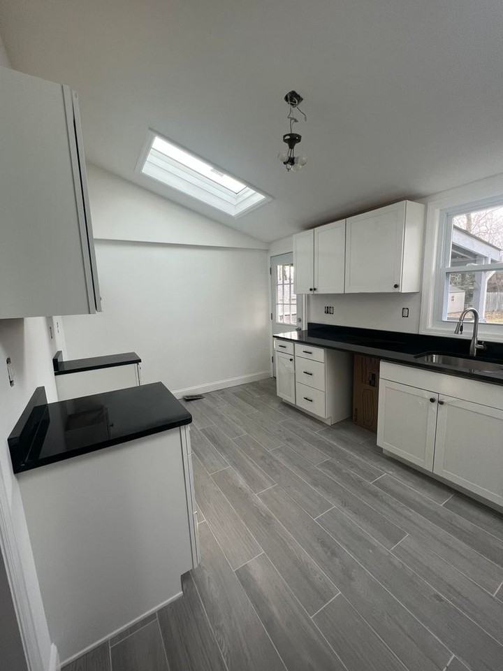 108 Oxonia Ave - Photo 5 of 18