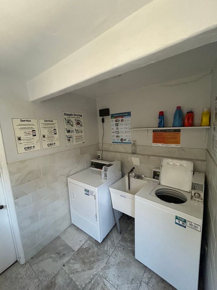 4139 Wilson Ave - Photo 4 of 19