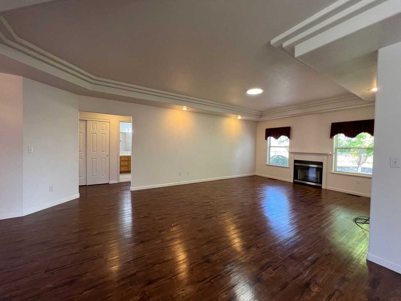 1780 Mahogany Cir - Photo 2 of 13