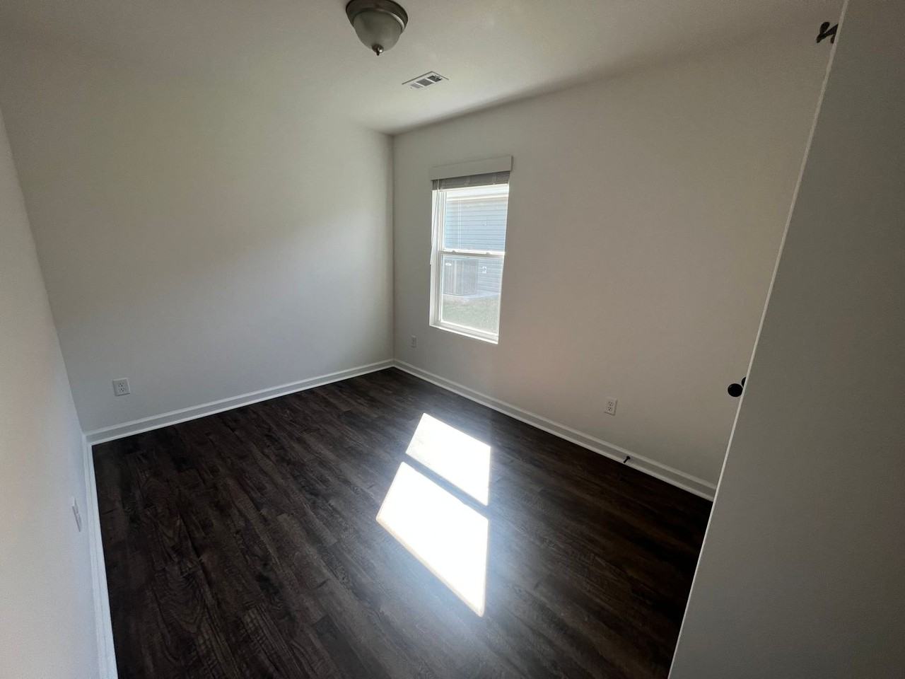 312 Alex Jordan Dr - Photo 3 of 6