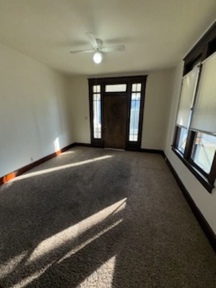 804 E Virginia St - Photo 3 of 8