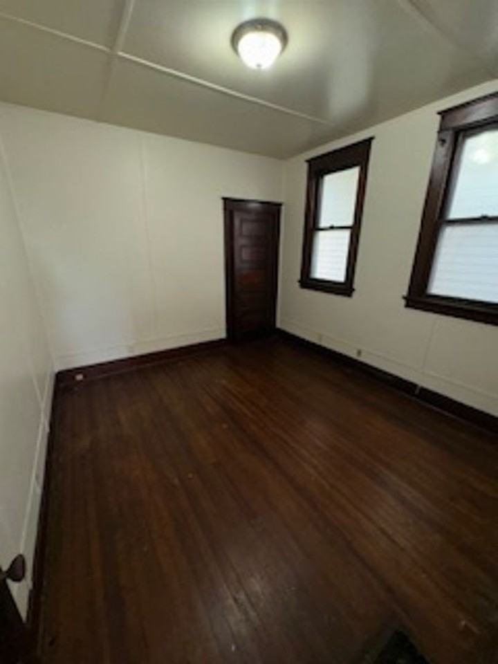 804 E Virginia St - Photo 6 of 8