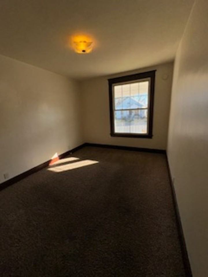 804 E Virginia St - Photo 7 of 8