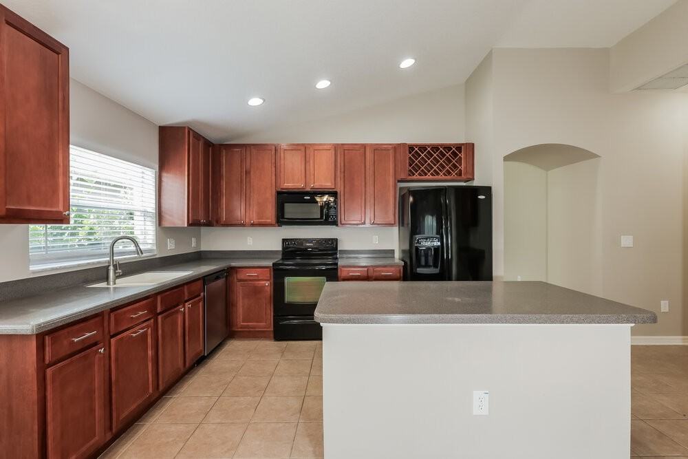 433 Down Pine Dr - Photo 7 of 16