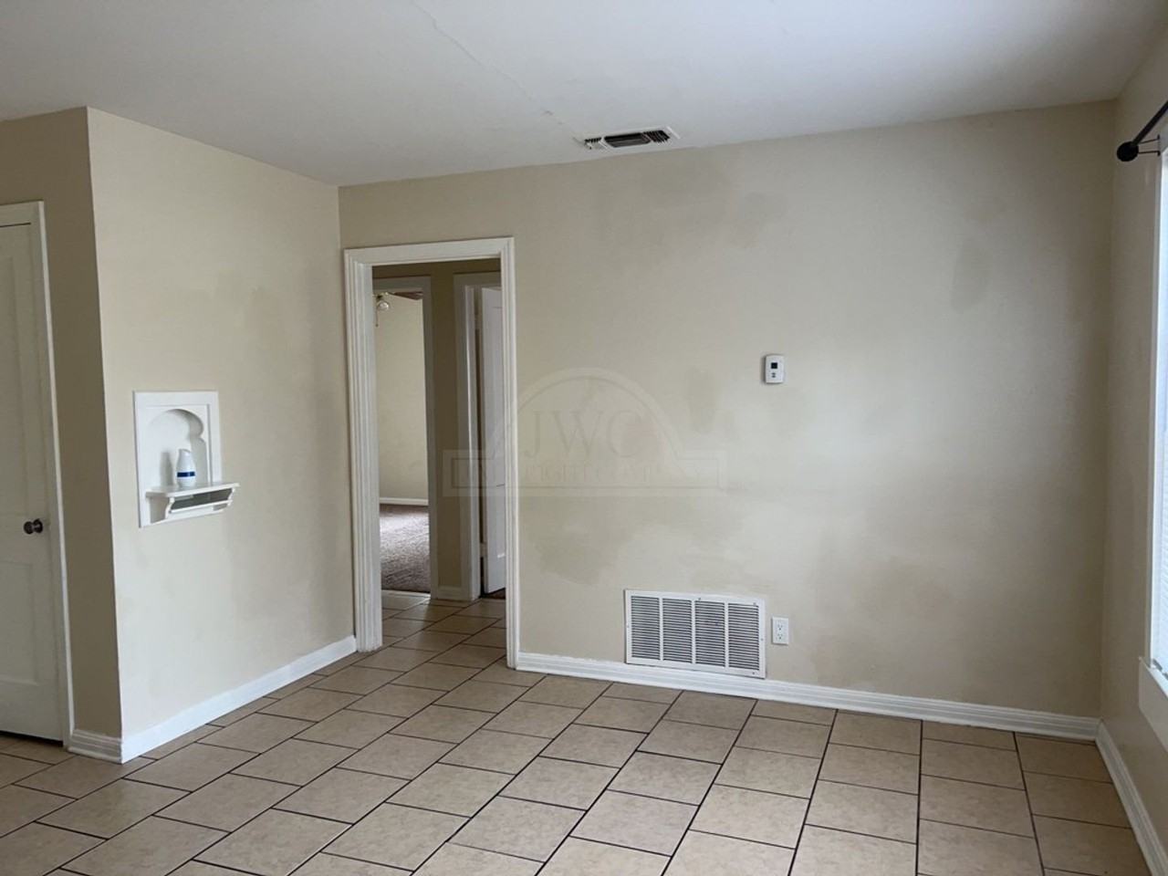 1807 Poage Ave - Photo 6 of 18