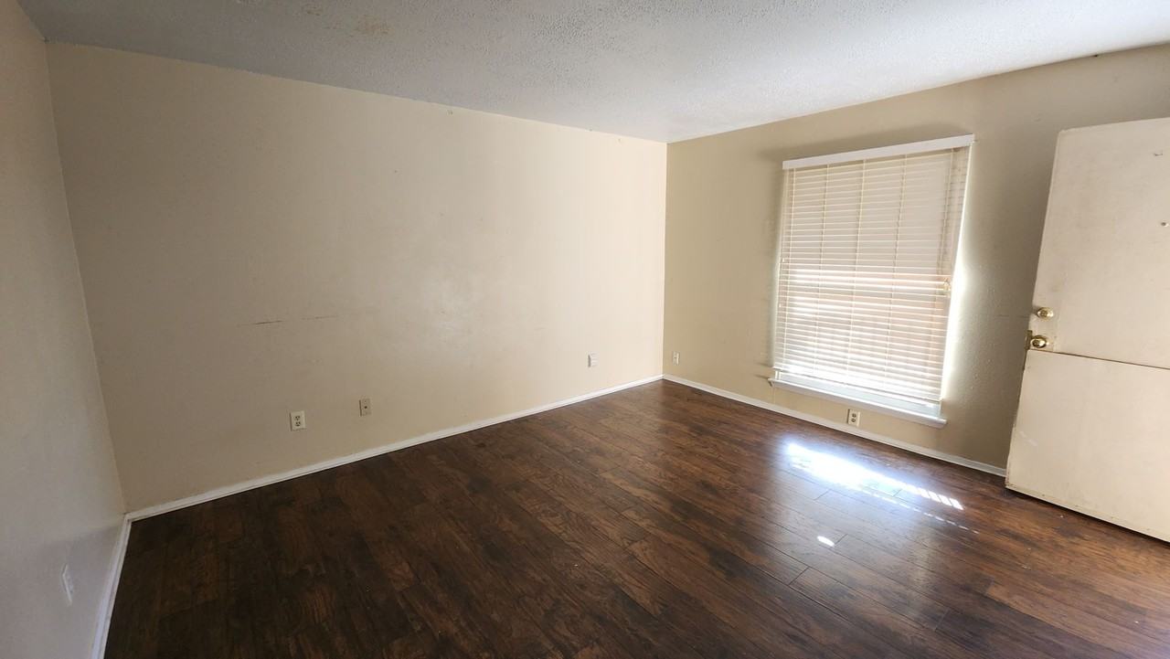 210 N Vandeveer St - Photo 5 of 13