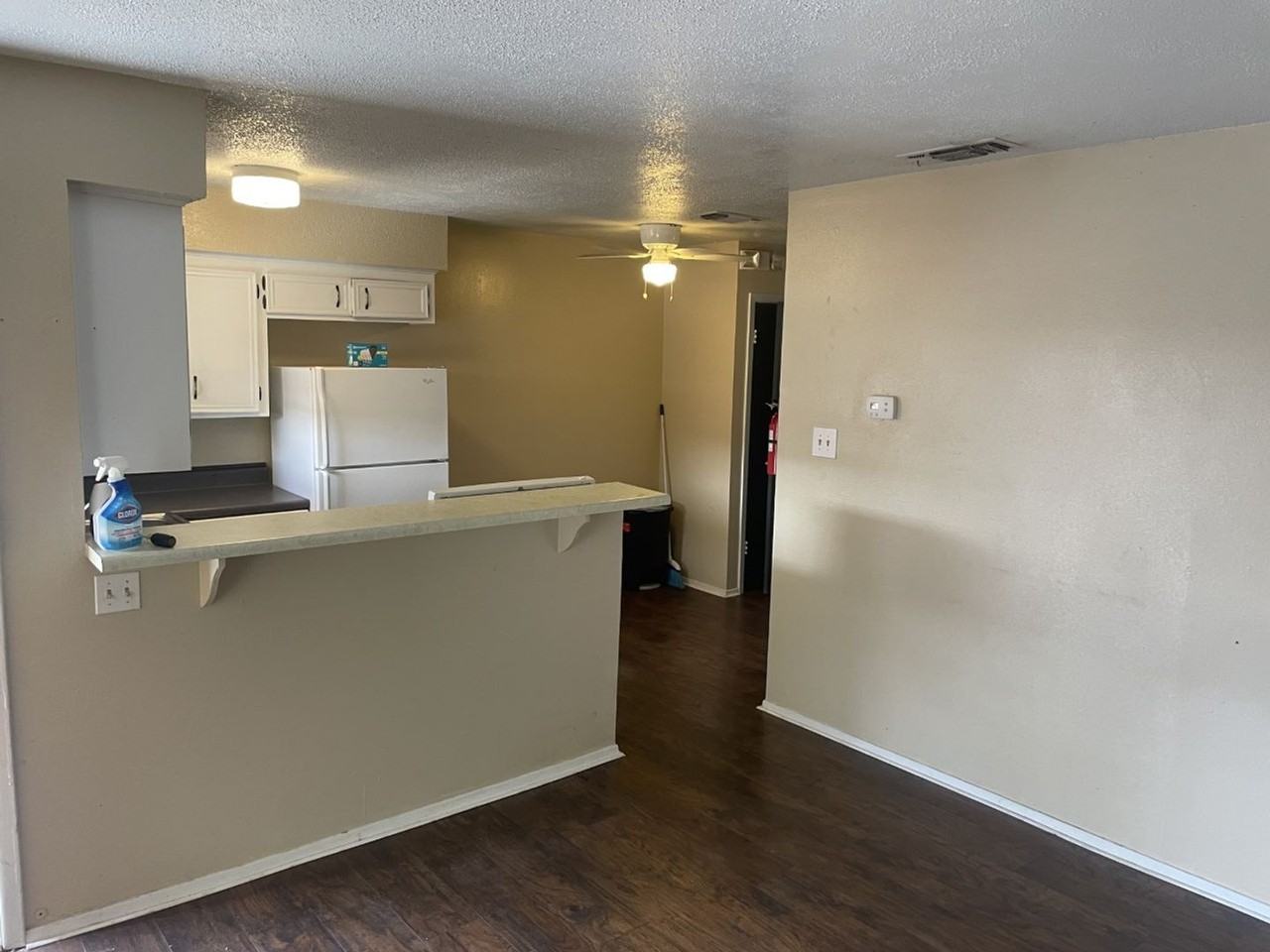 210 N Vandeveer St - Photo 6 of 13