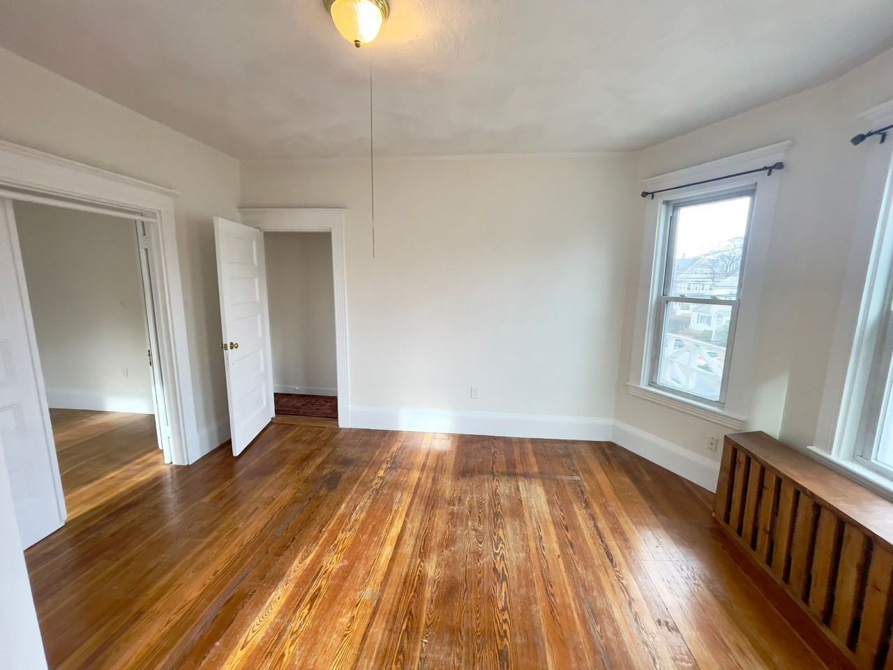 80 Fairbanks St - Photo 5 of 19