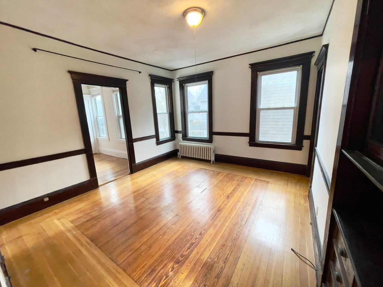 80 Fairbanks St - Photo 7 of 19